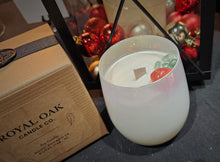 Load image into Gallery viewer, Merry Mojito 8oz Wood Wick Soy Candle
