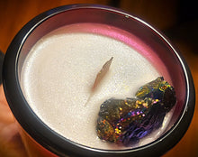 Load image into Gallery viewer, Cranberry Woods 11oz Wood Wick Soy Candle
