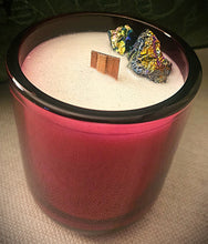 Load image into Gallery viewer, Cranberry Woods 11oz Wood Wick Soy Candle
